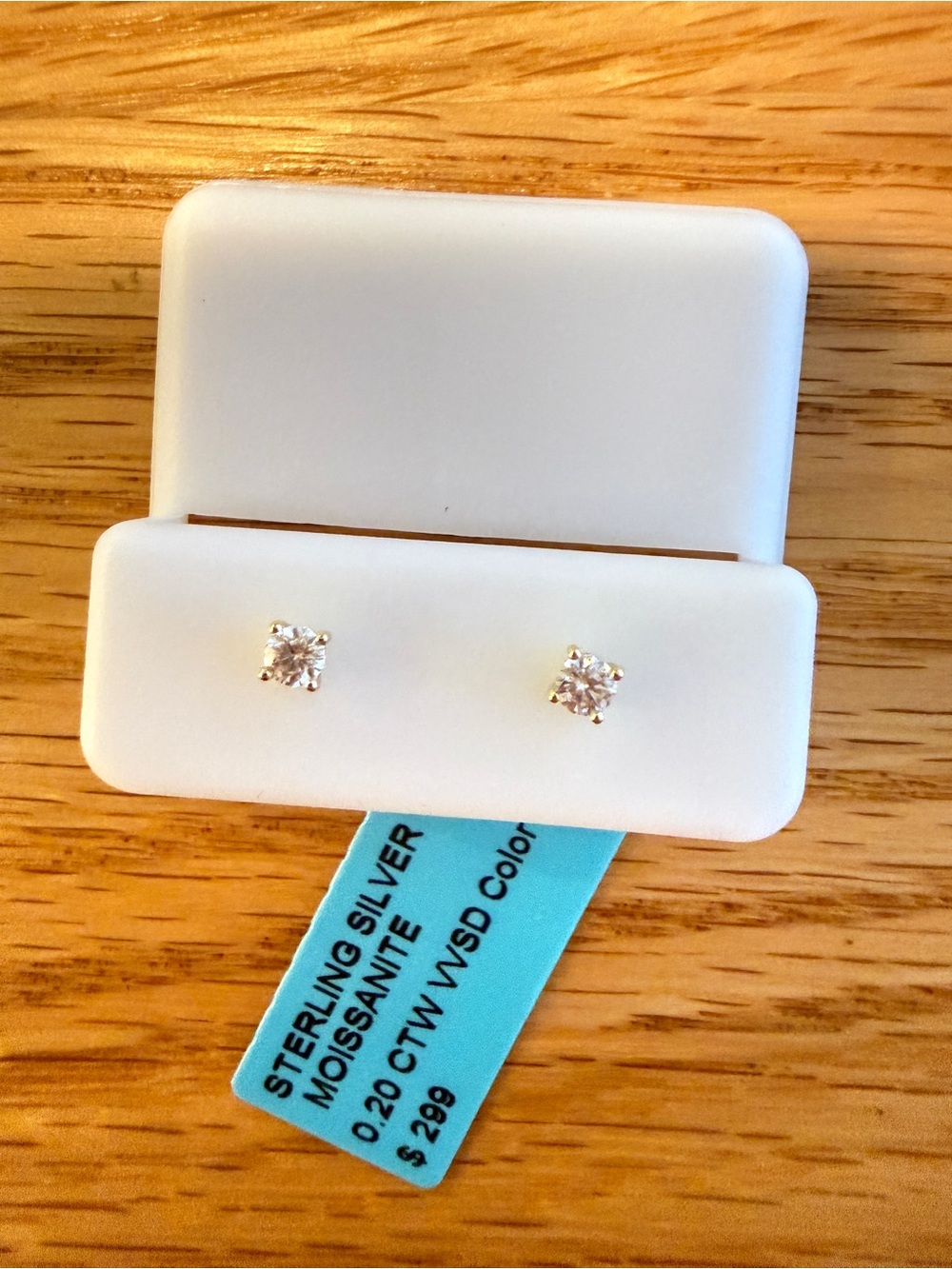 NWT Sterling Silver Moissanite Stud Earrings 0.20 CTW VVS D Color